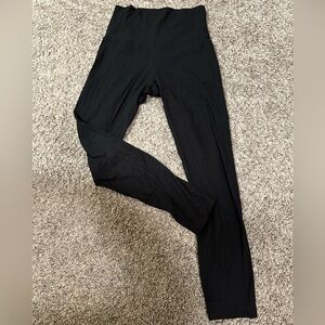 Ribbed Lulu Align Leggings 🖤